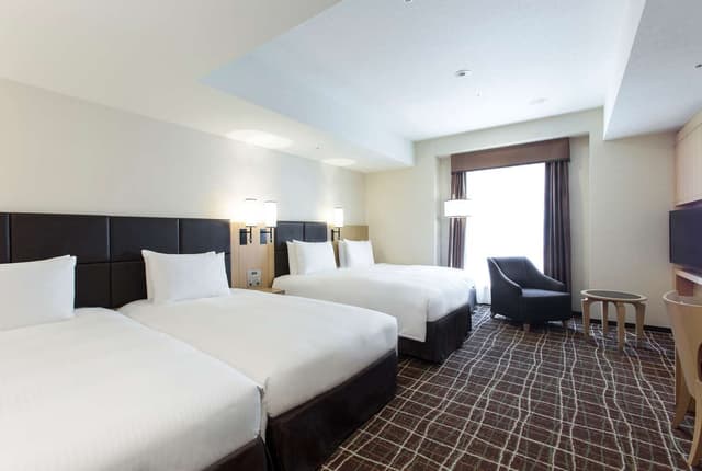 TWIN 4 BEDS FAMILY ROOM