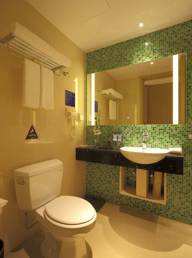 Superior Room, 2 Twin Beds, Lake View