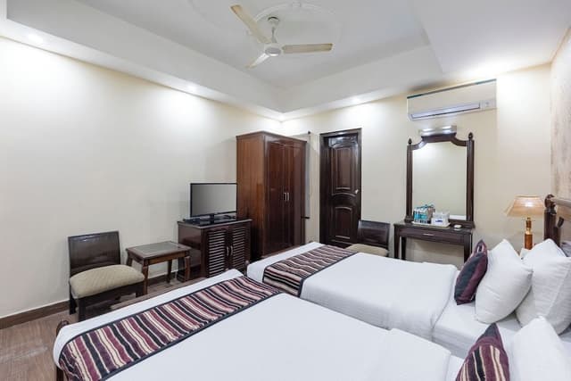 Emperor Room
