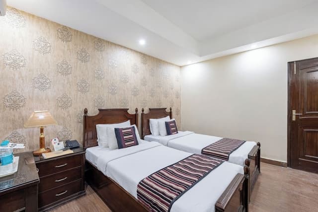 Emperor Room
