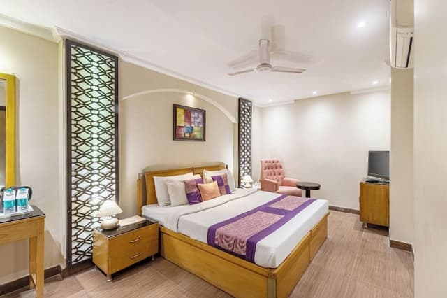 Executive Room