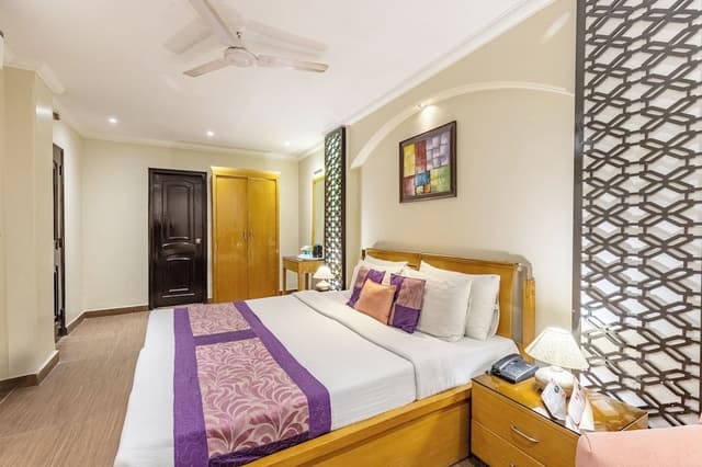 Executive Room