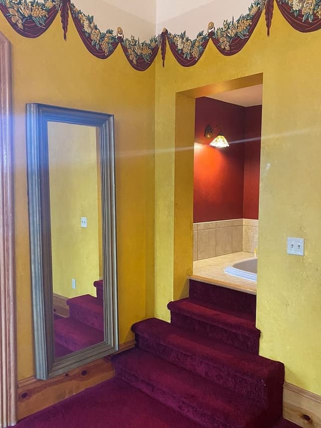 Presidential Room, 1 King Bed, City View