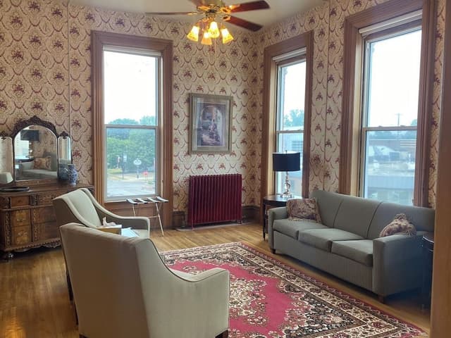 Presidential Room, 1 King Bed, City View