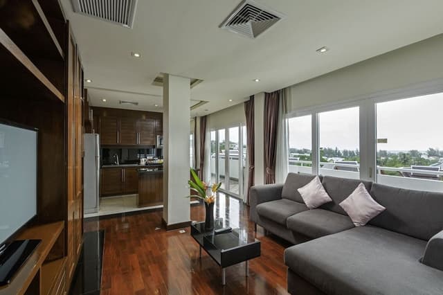 Three Bedroom Family Suite with free Minibar (One time)