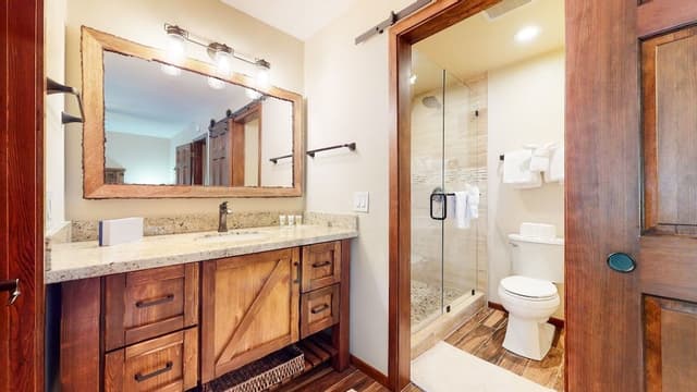 Condo, 2 Bedrooms