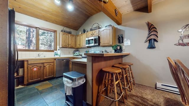 Condo, 3 Bedrooms