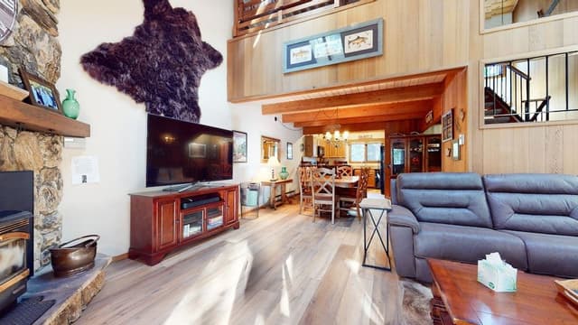 Condo, 2 Bedrooms
