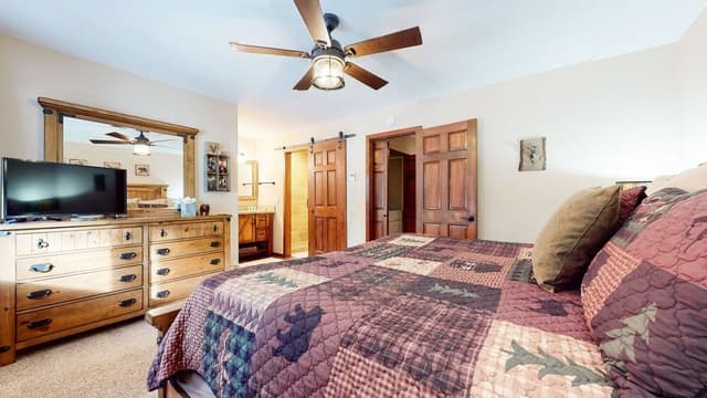 Condo, 2 Bedrooms