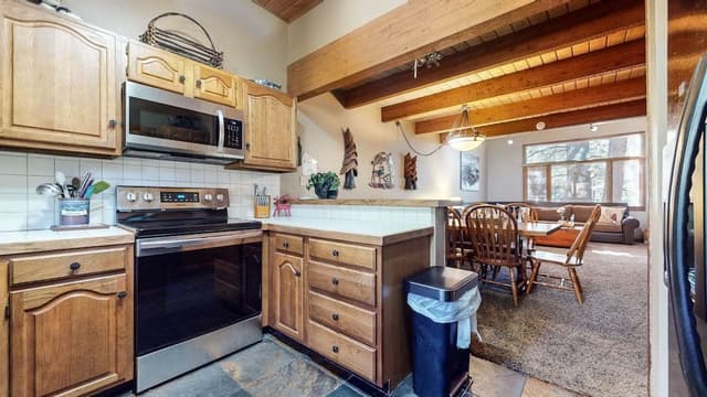 Condo, 3 Bedrooms