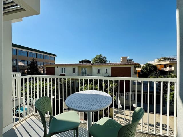 Classic Room, Balcony