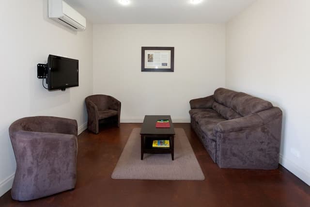 One-Bedroom Deluxe Apartment - Pet Friendly on Request
