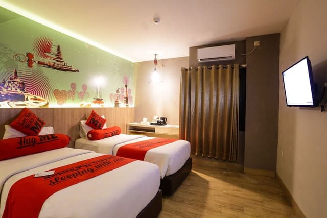 Standard Twin Room