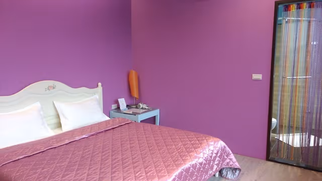 Comfort Double Room (Purple)