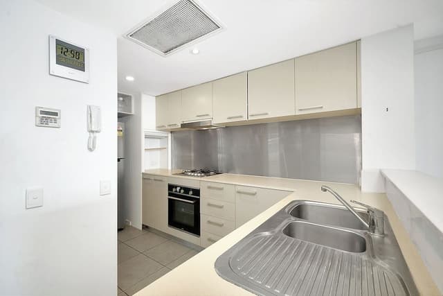 One Bedroom Apartment