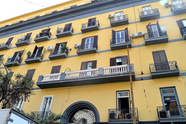 Triple Room (Napul'è)