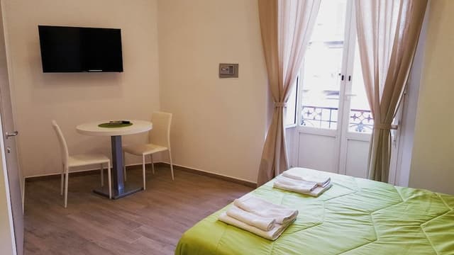 Triple Room (Napul'è)