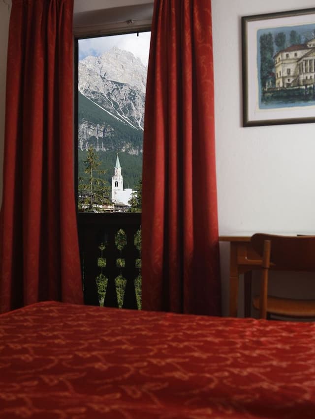 Single Room, Balcony