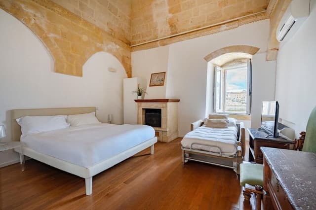Superior Double Room, City View