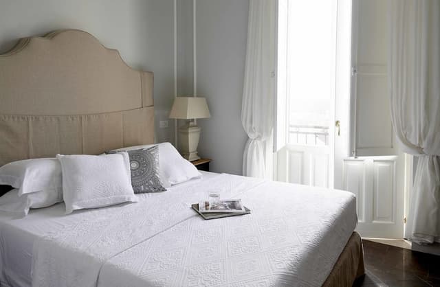 Classic Double Room, 1 King Bed, Accessible, Private Bathroom