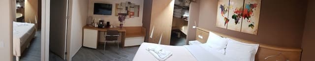 Suite, Terrace, Garden Area