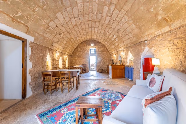 House, Smoking