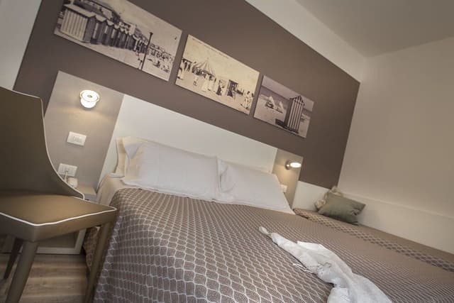 Superior Double or Twin Room, Balcony, Partial Sea View