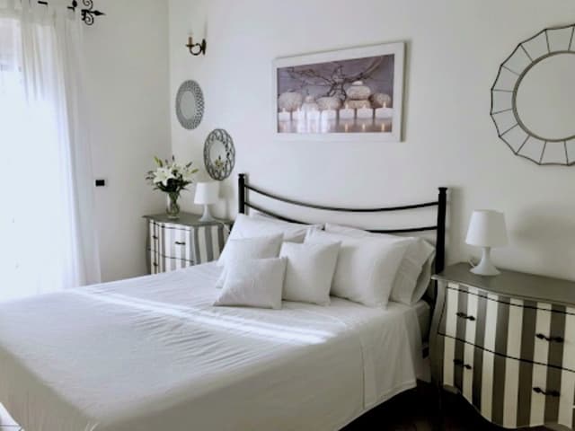 Standard Double Room, Garden View