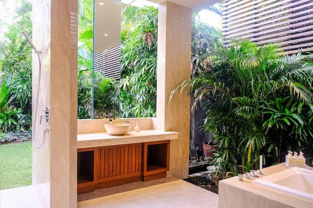 3 Bedrooms Villa with Luxury Benefits
