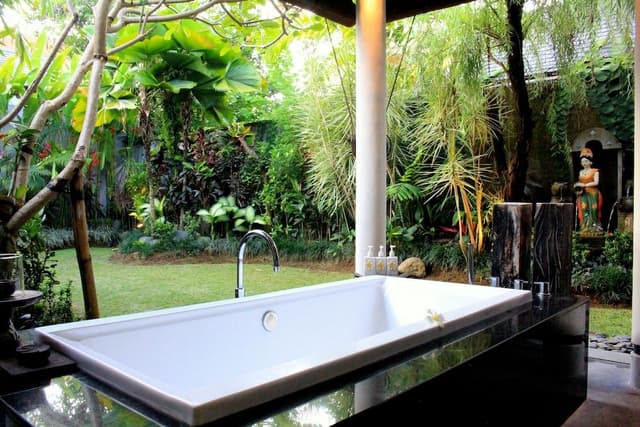 3 Bedrooms Villa with Luxury Benefits