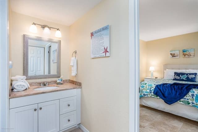 Condo (Bay Oaks Ground Floor)