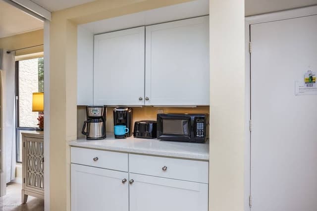 Condo (Bay Oaks Ground Floor)