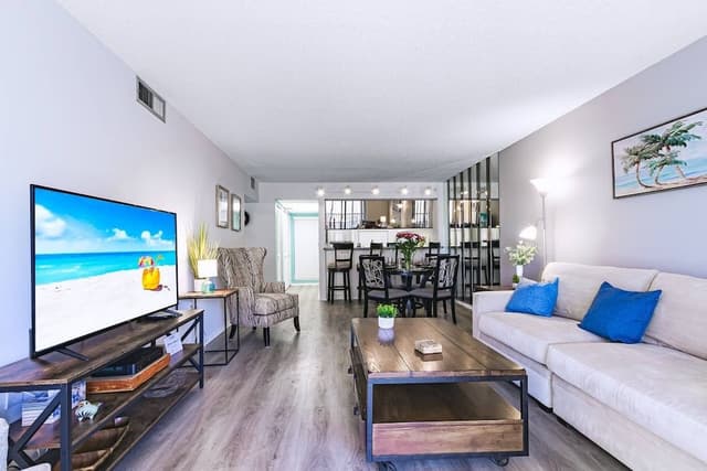 Condo (Bay Oaks On the Bay 3rd Floor)