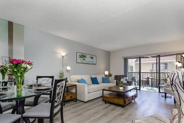Condo (Bay Oaks On the Bay 3rd Floor)