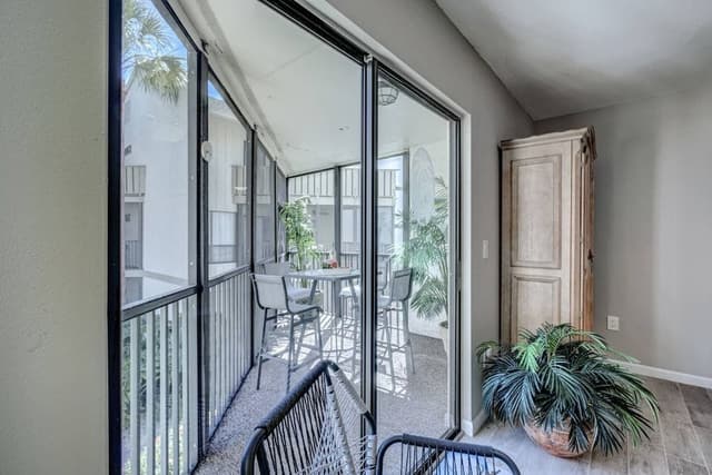 Condo (Bay Oaks C 2nd Floor)