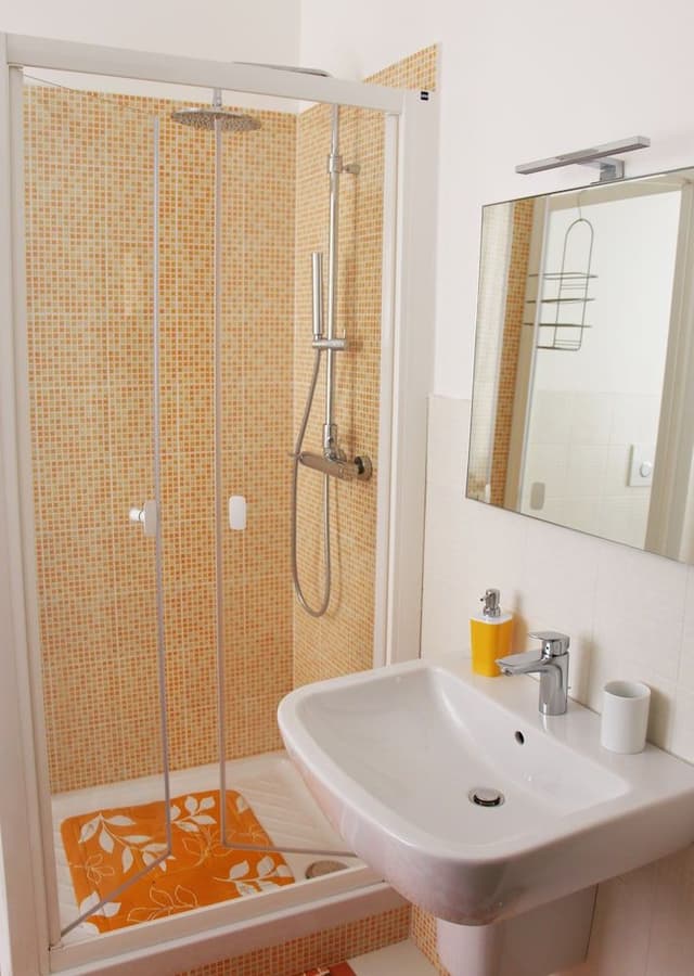 Double or Twin Room, Private Bathroom