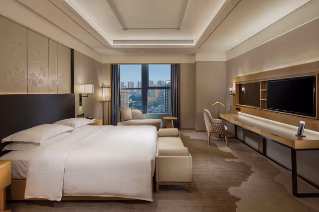 KING ONE BEDROOM EXECUTIVE SUITE
