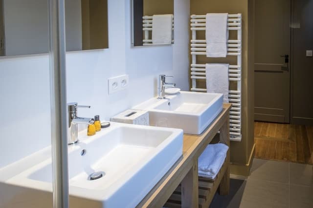 Deluxe Double Room, Courtyard View