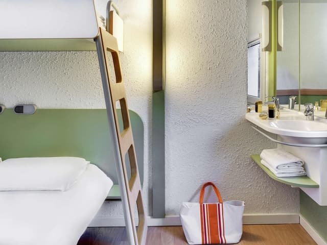 Triple Room, Multiple Beds