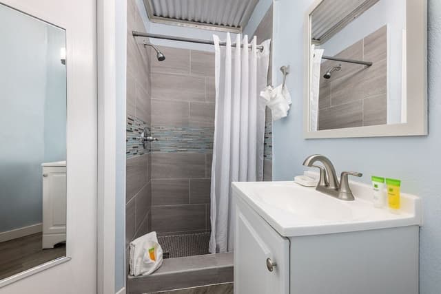 Superior Bungalow, Multiple Beds, Beachfront (Ground Level Sleeps 6)