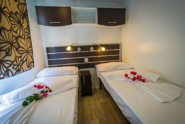 Mobile Home, 3 Bedrooms