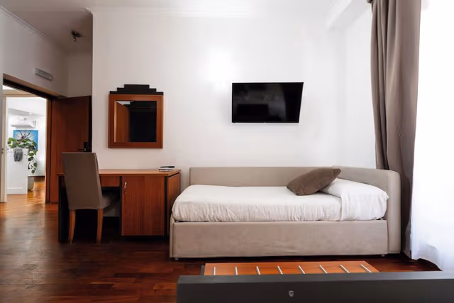 Basic Triple Room