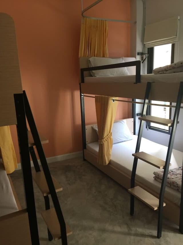 Mixed 4 beds Dormitory Room Shared Bathroom