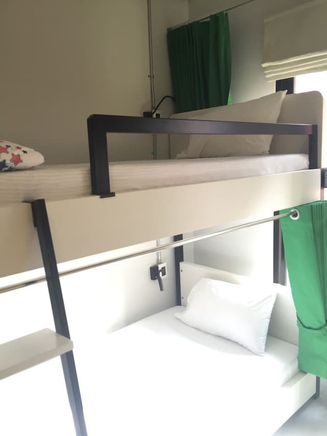 Mixed 2 beds Dormitory Shared Bathroom