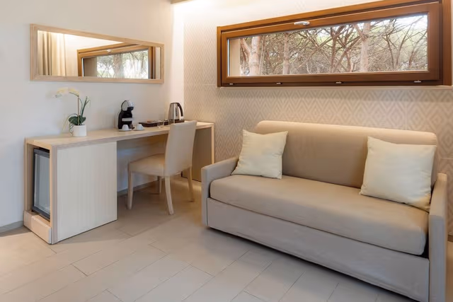 Junior Suite (with Whirlpool)
