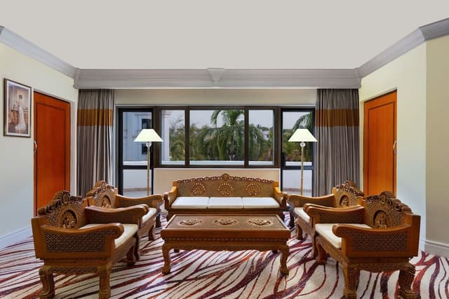 Deluxe Suite, 1 Bedroom (Deluxe Suite - Twin)
