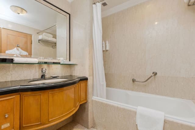 Executive Twin Room (Executive Room - Twin with baththub)