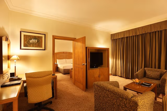Royal Room, 1 King Bed (Royal Suite, 1 King Bed)