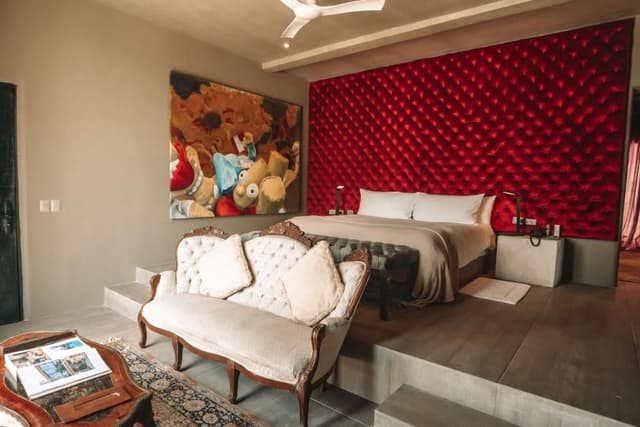 Master Suite - Beach Front
