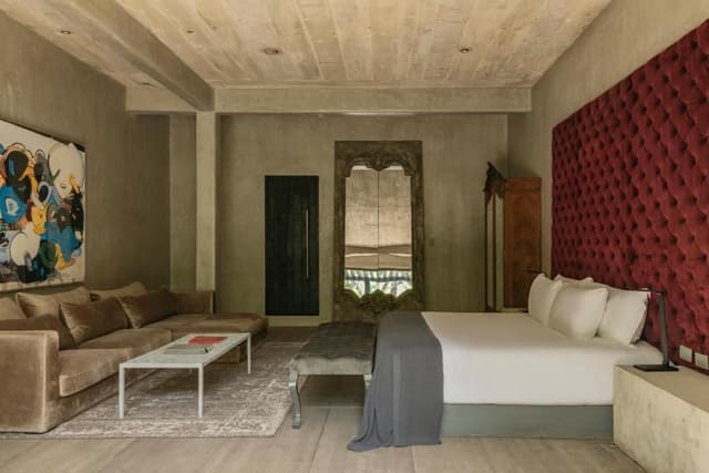 Junior Suite with Garden View